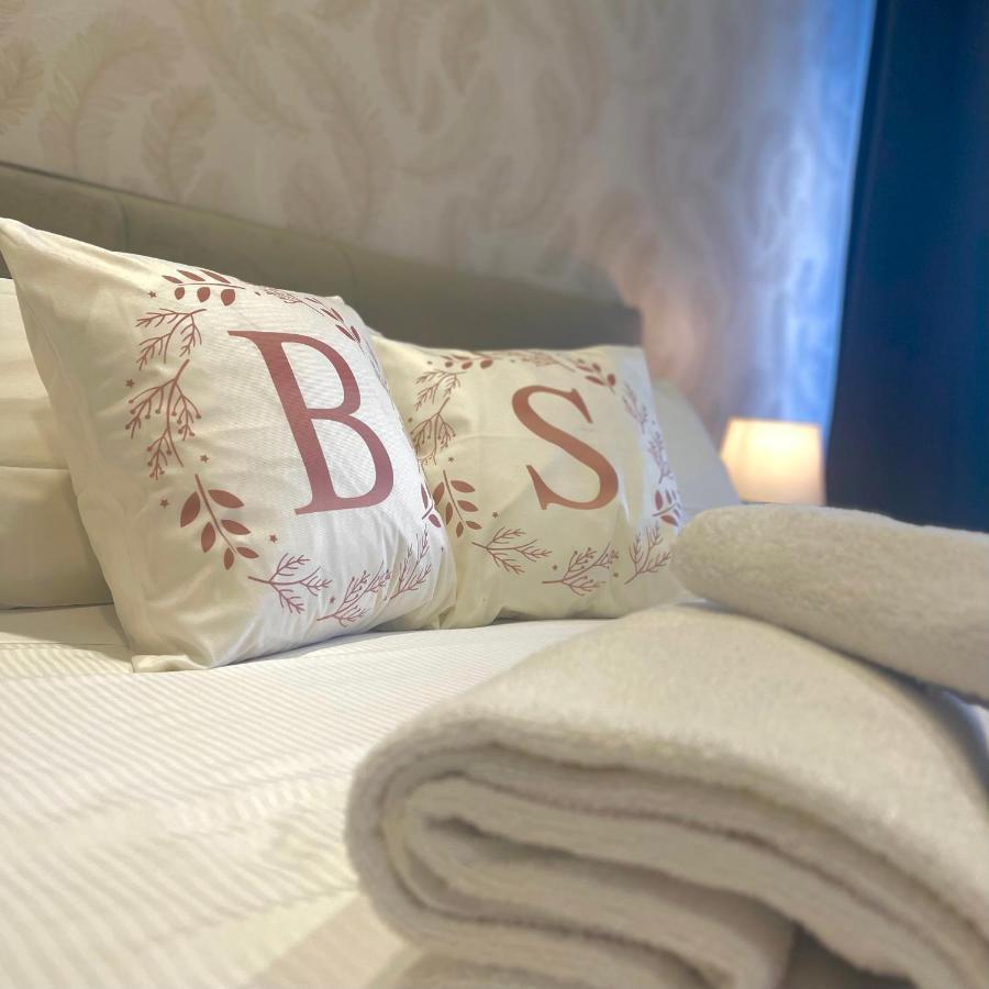 B&B Bovio Square XIV نابولي المظهر الخارجي الصورة
