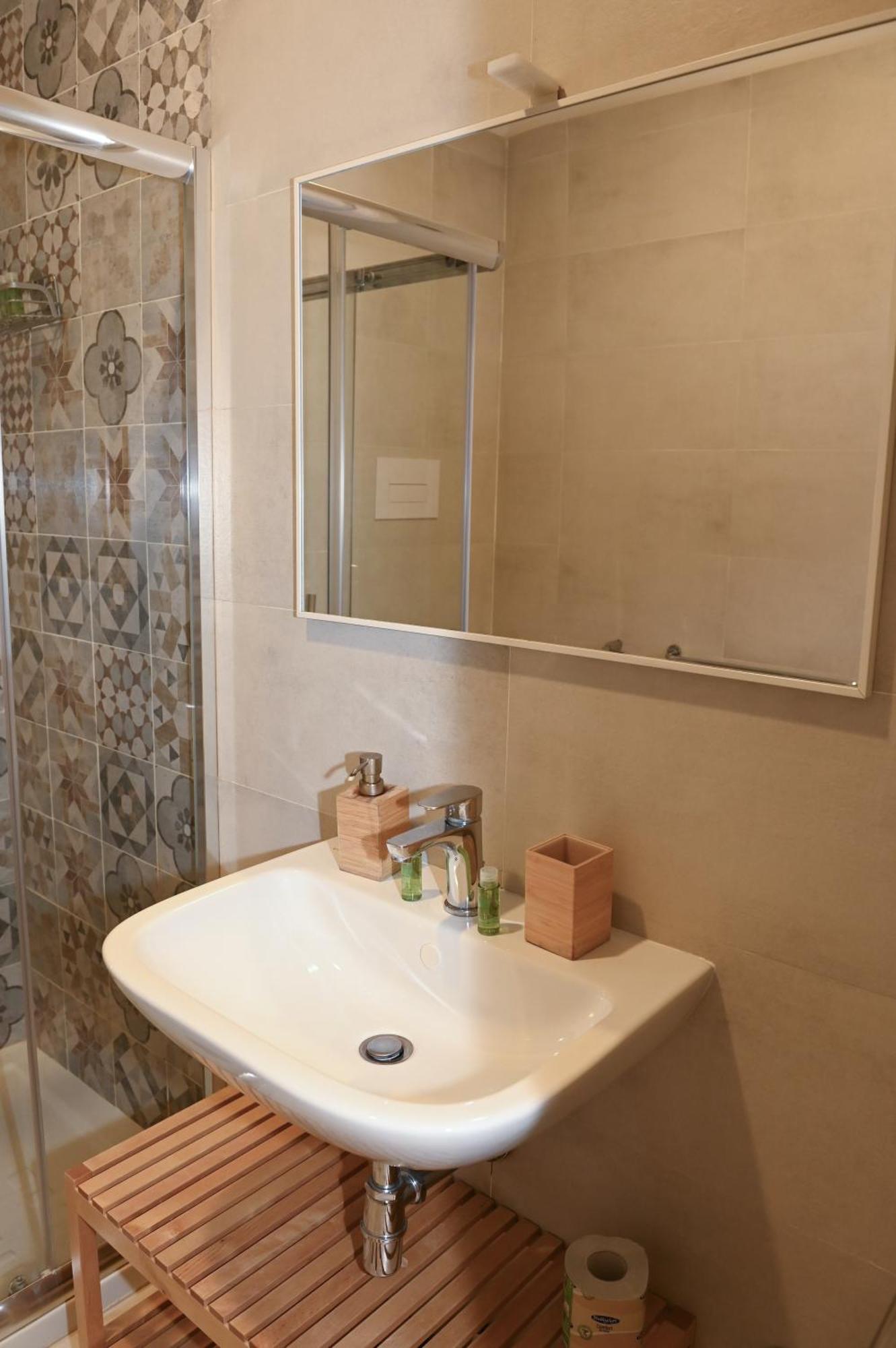 B&B Bovio Square XIV نابولي المظهر الخارجي الصورة