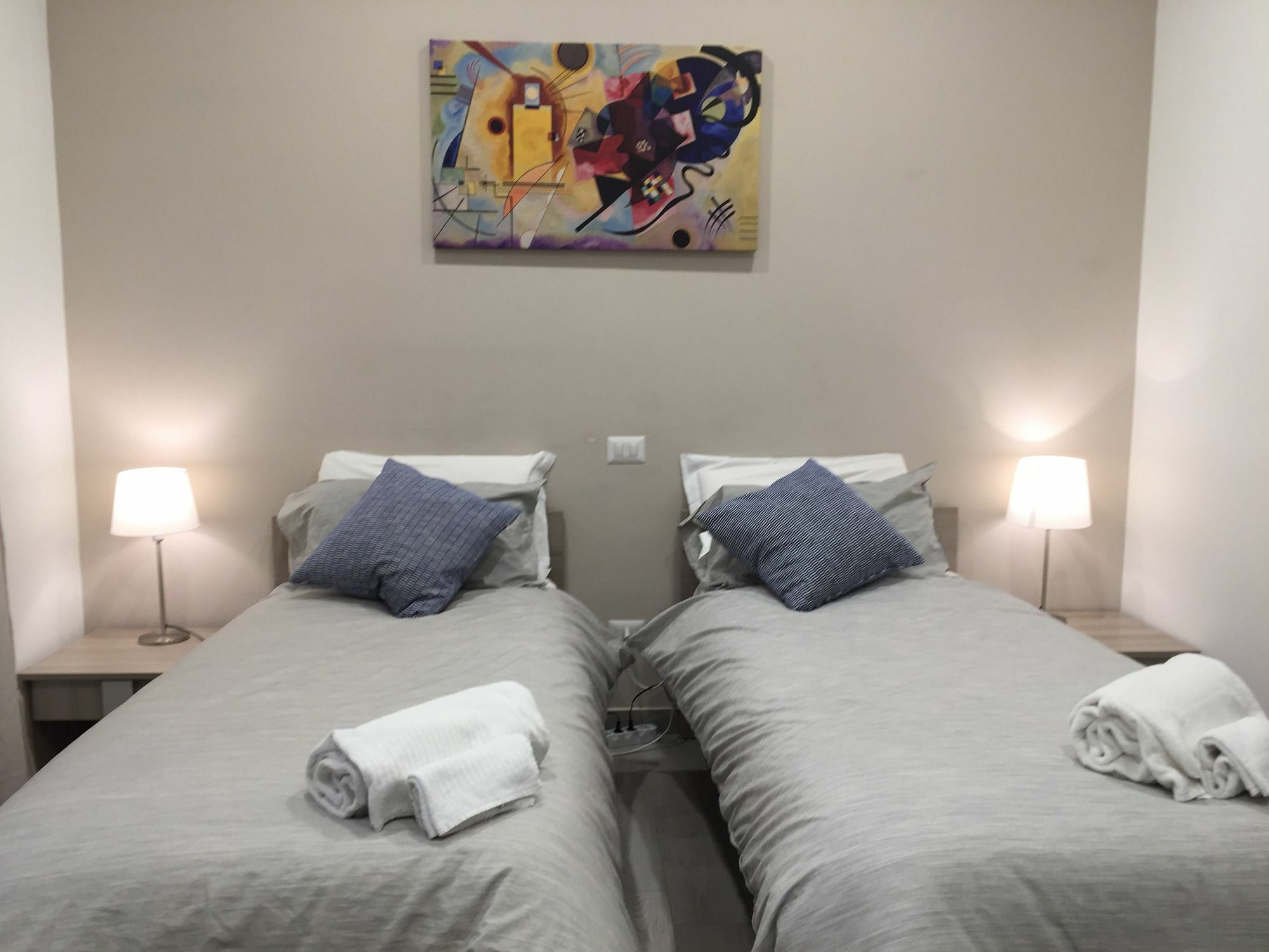 B&B Bovio Square XIV نابولي المظهر الخارجي الصورة
